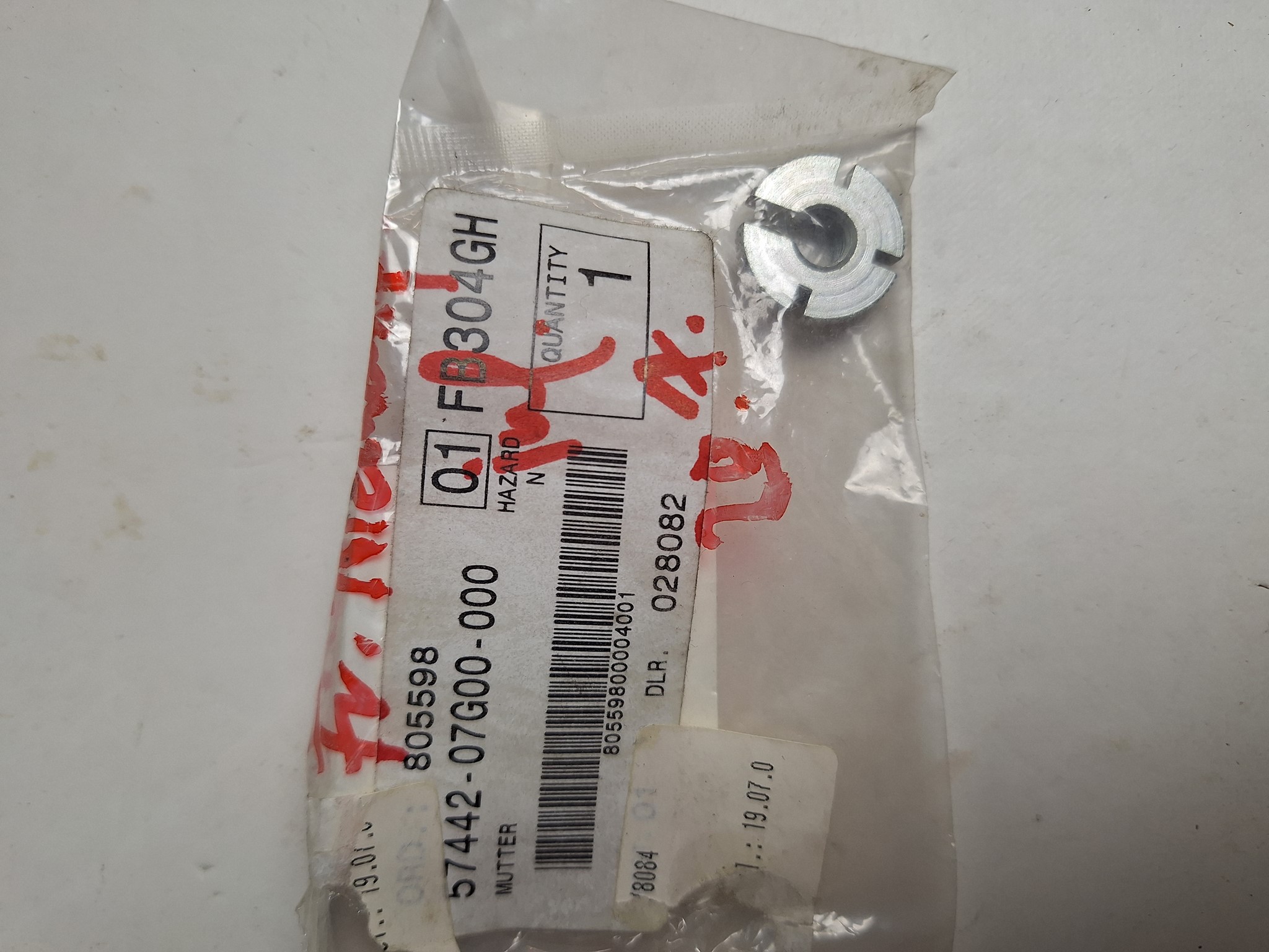 Bild von SUZUKI MUTTER 57442-07G00